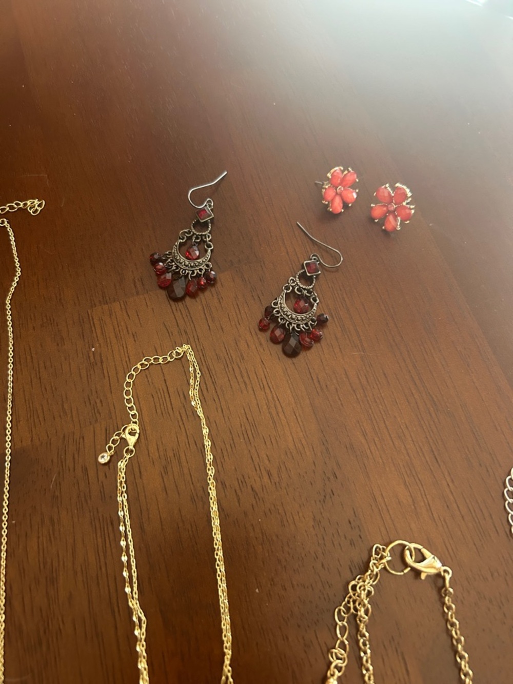 Costume jewelry - Picture 3 of 5